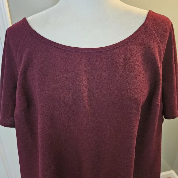 Torrid Burgundy Women's Size 2 Crop Top Shirt New With Tags - Picture 6 of 12